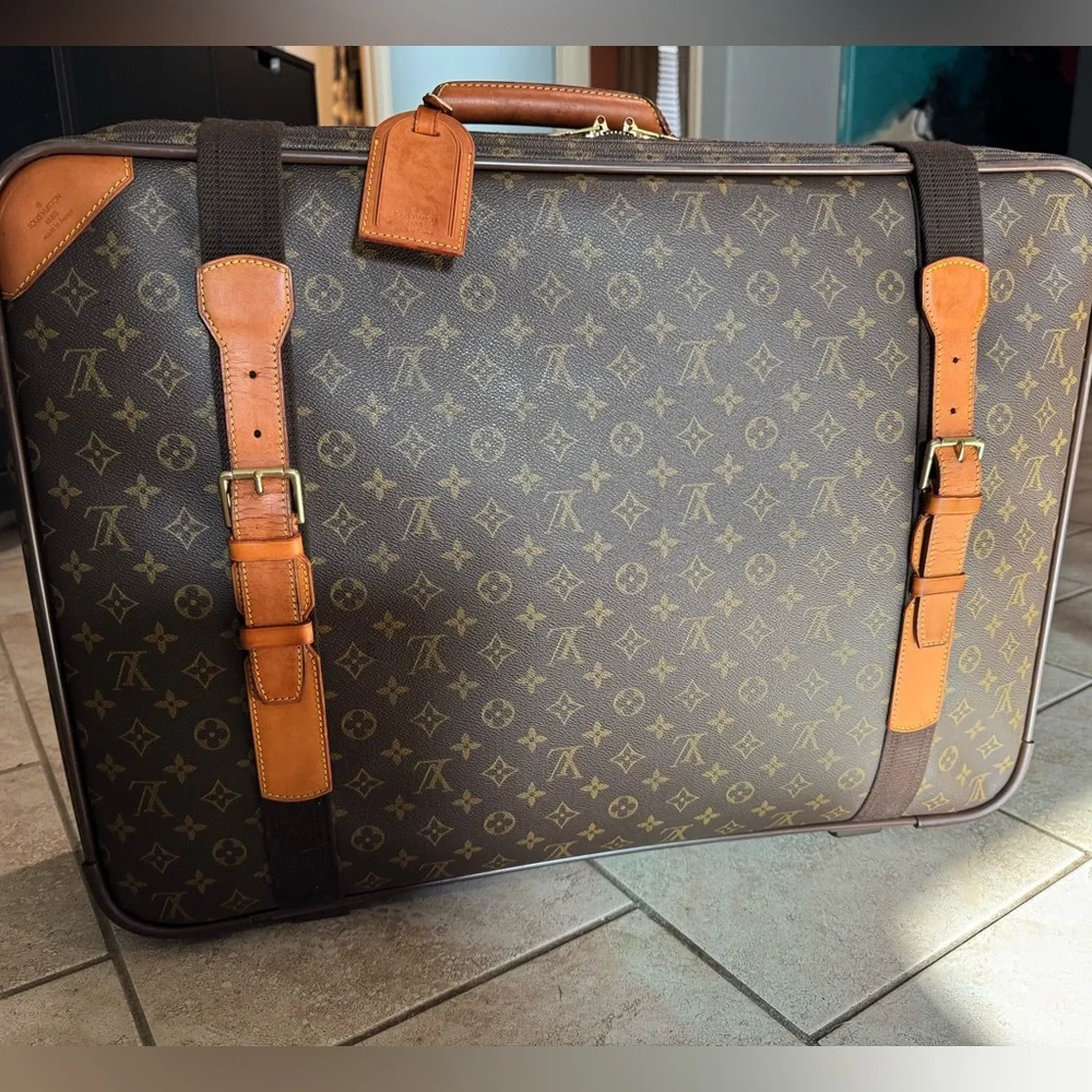 Louis Vuitton Satellite 65